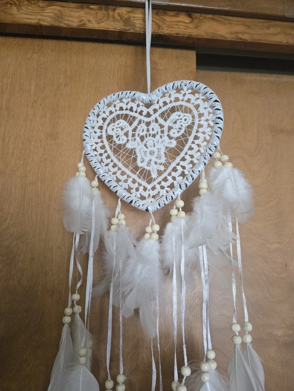 Handmade White Heart Dreamcatcher – Lace Boho Wall Hanging Decor. Decor12